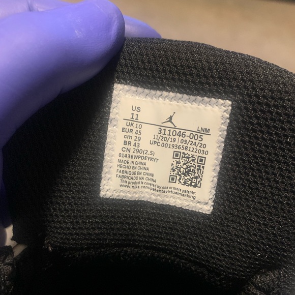 Jordan Dub Zero “Metallic Gold” - Picture 3 of 7